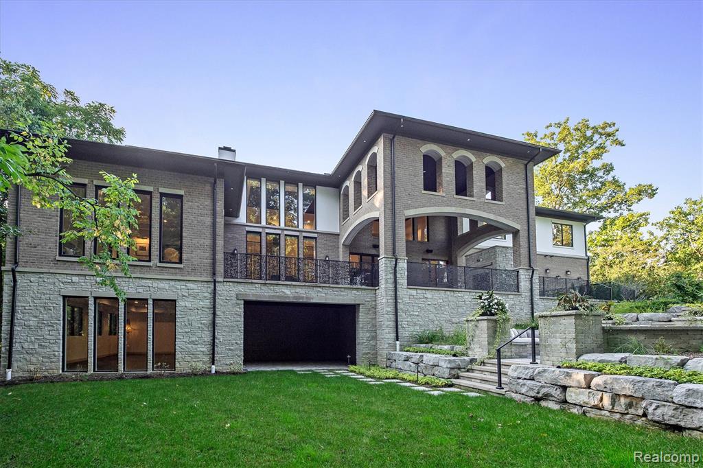 559 Barrington Park Drive, Bloomfield Hills, MI 48304 — Photo 58