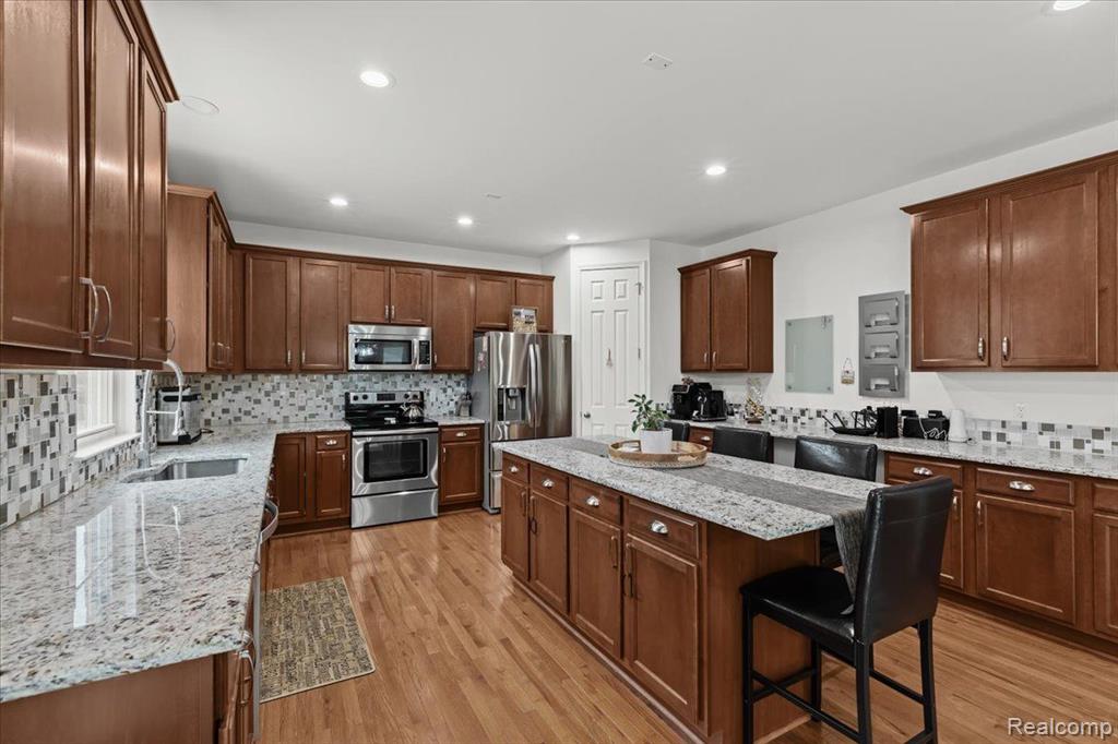 10522 STONEY POINT Drive, South Lyon, MI 48178 — Photo 10