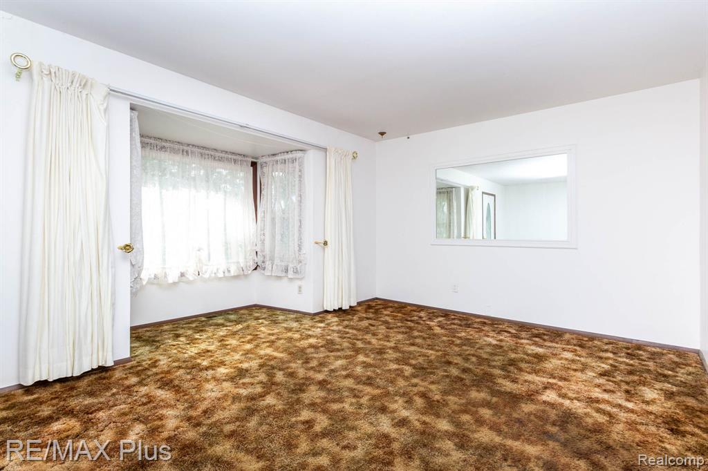 3350 N Belsay Road E, Flint, MI 48506 — Photo 8