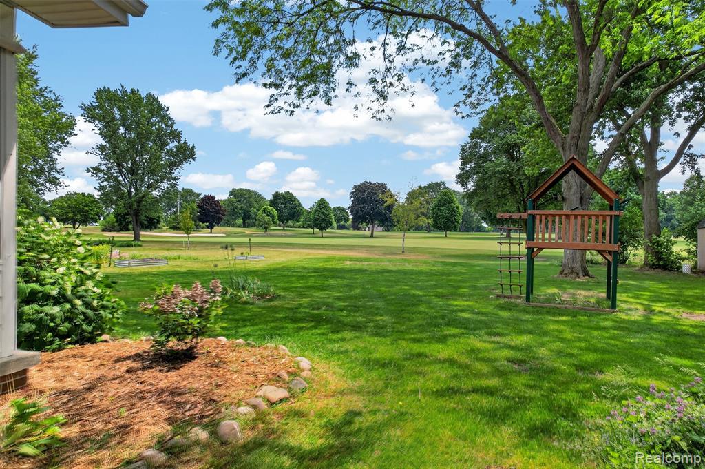 1330 Meadow Green Lane, Linden, MI 48451 — Photo 40
