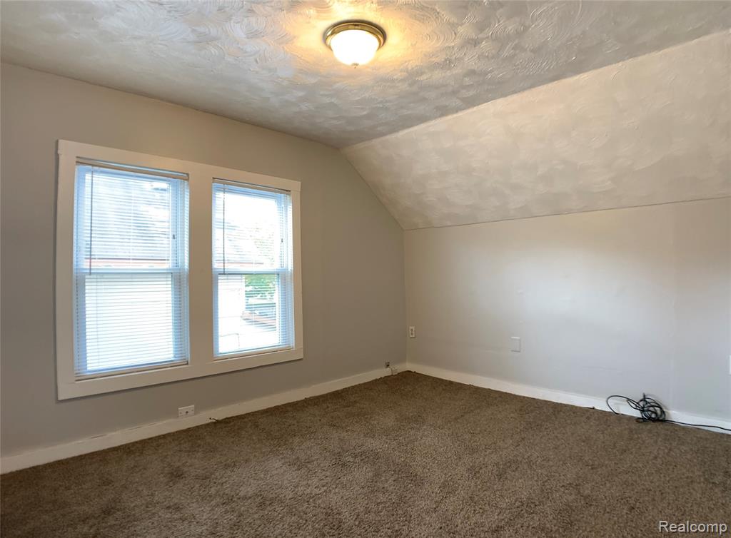 70 S Jessie Street, Pontiac, MI 48342 — Photo 12