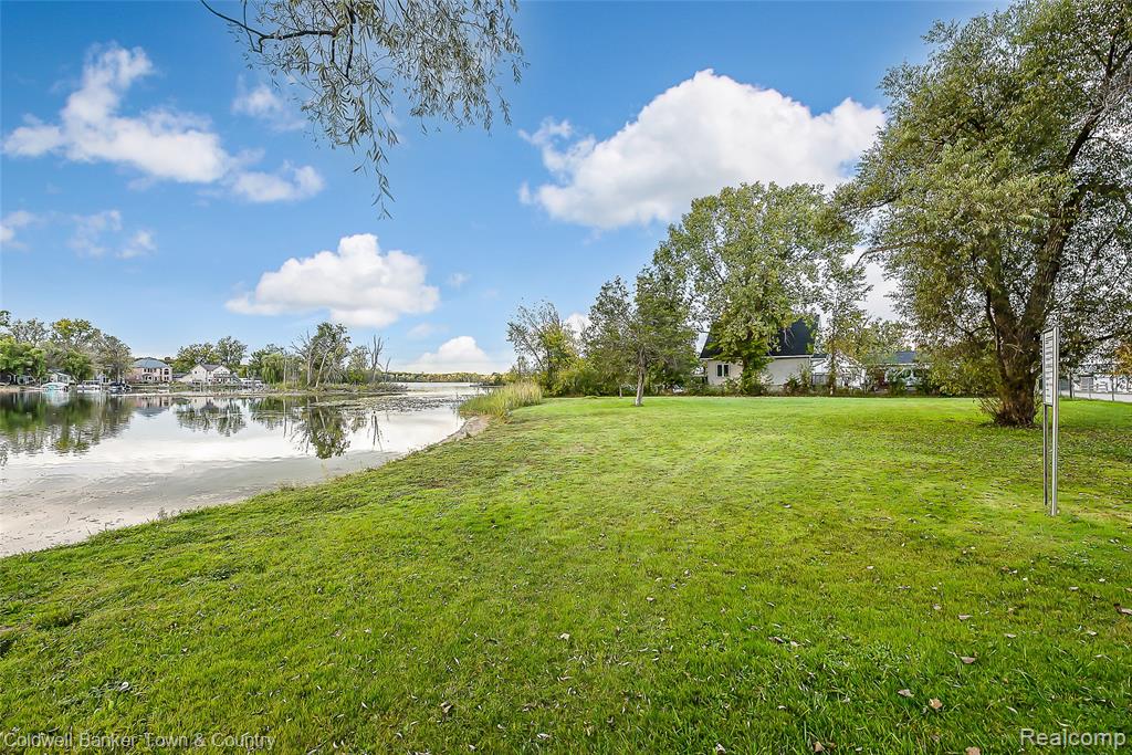 7565 Ore Lake Road, Brighton, MI 48116 — Photo 25