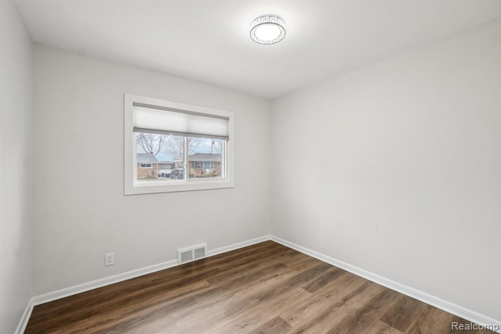 1156 Sycamore Drive, Rochester, MI 48307 — Photo 12