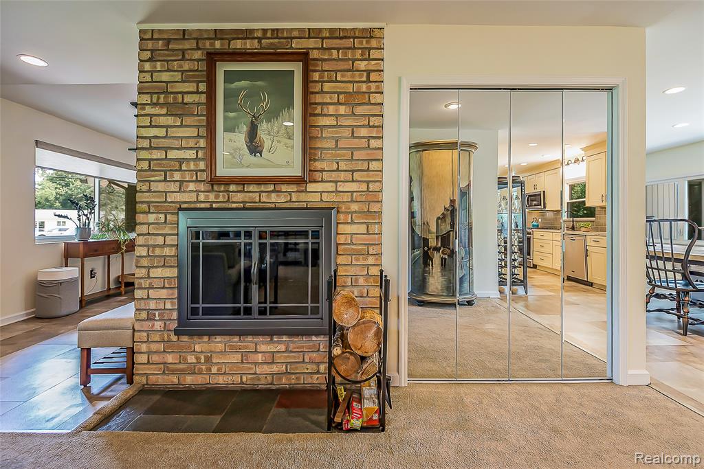 4990 Broomfield Lane, West Bloomfield, MI — Photo 8