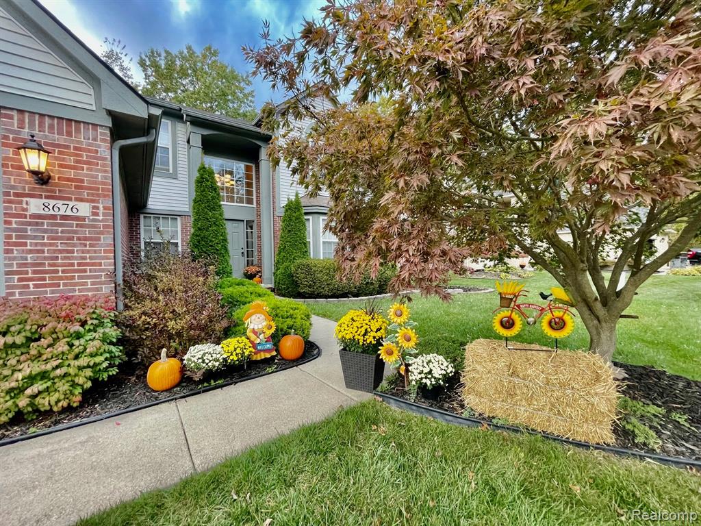 8676 W WALDEN Drive, Van Buren, MI 48111 — Photo 2