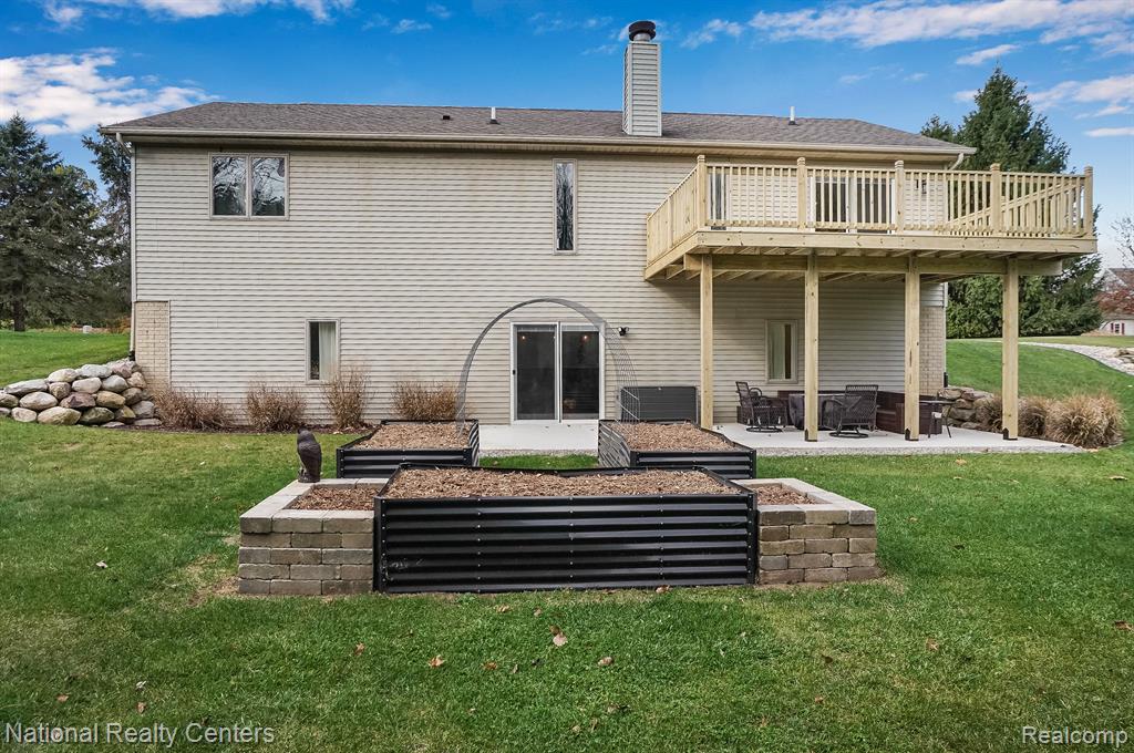 7780 THUNDER BAY Drive, Pinckney, MI 48169 — Photo 5