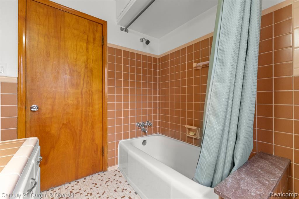 8464 Becker Avenue, Allen Park, MI 48101 — Photo 11