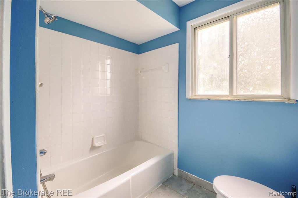 732 E Grand Blanc Road, Grand Blanc, MI 48439 — Photo 22