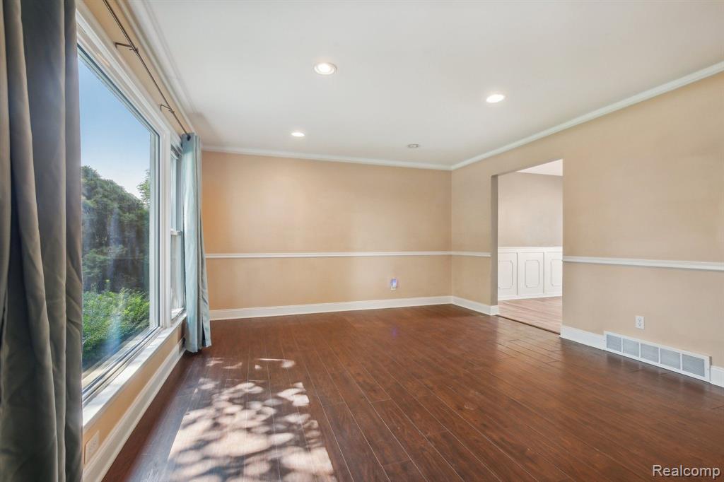 67445 SISSON Street, Washington, MI 48095 — Photo 10