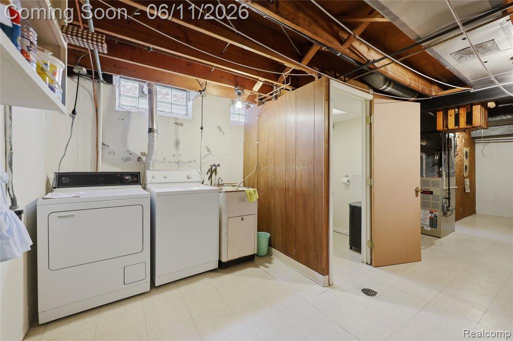 29609 Mark Avenue, Madison Heights, MI 48071 — Photo 33