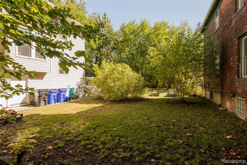 544 Smith Street, Detroit, MI 48202 — Photo 2