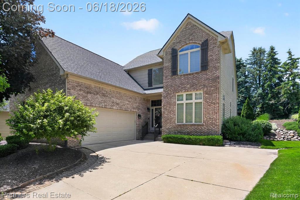 4632 Villa France Drive N