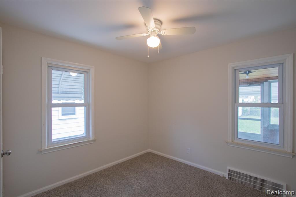 6219 Plainview Avenue, Detroit, MI 48228 — Photo 7