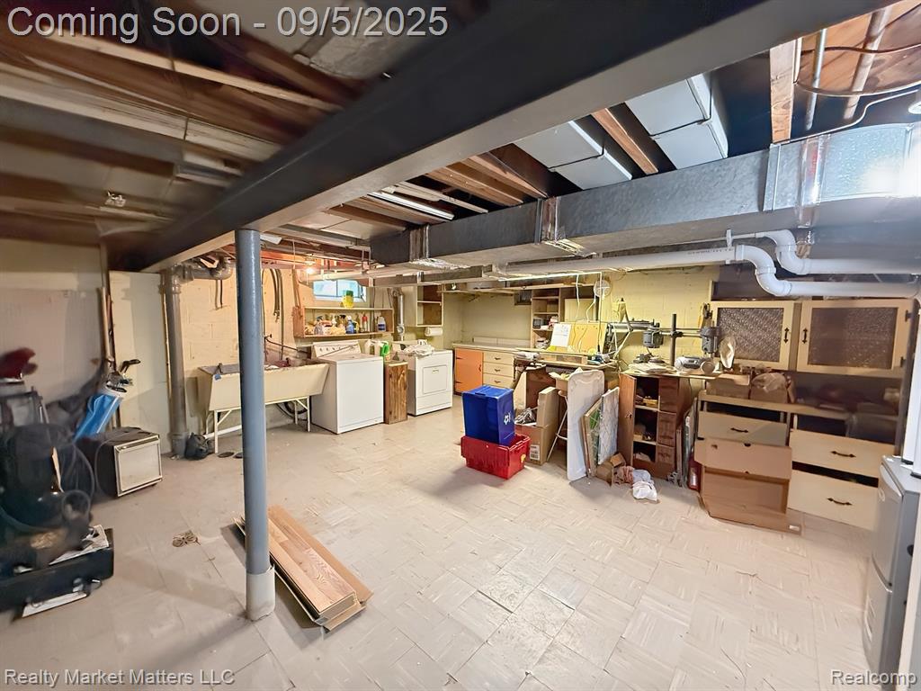 418 Chalmers Street, Flint, MI 48503 — Photo 15