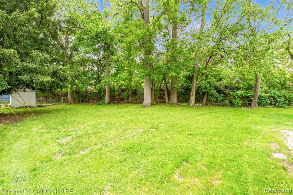 813 Catalpa Drive, Royal Oak, MI 48067 — Photo 30