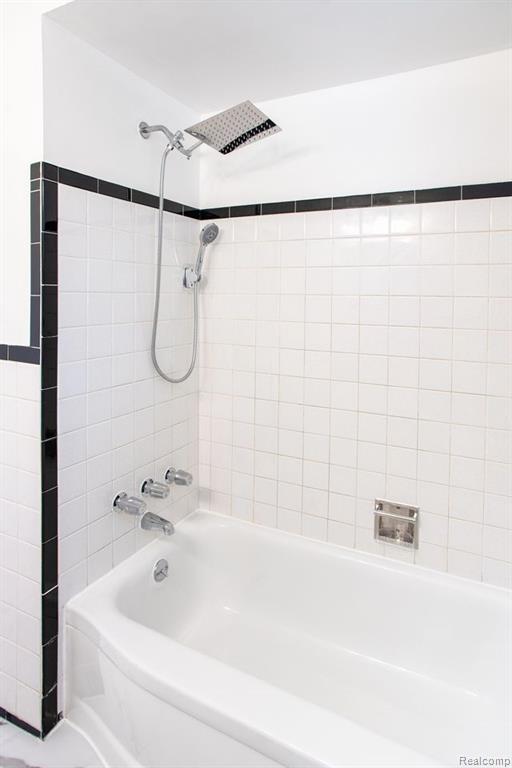 6873 Mayburn Street, Dearborn Heights, MI 48127 — Photo 24