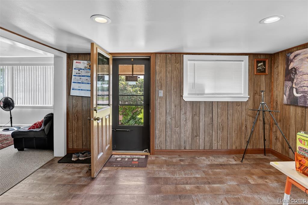 5660 Tittabawassee Road, Saginaw, MI 48604 — Photo 5