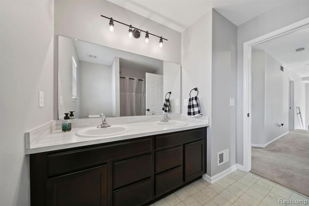 9166 BIRCH POINTE Drive, Newport, MI 48166 — Photo 37