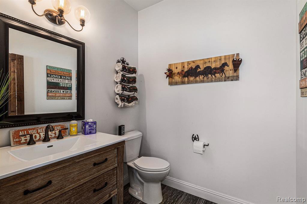 7196 MANOR Lane, Fowlerville, MI 48836 — Photo 24