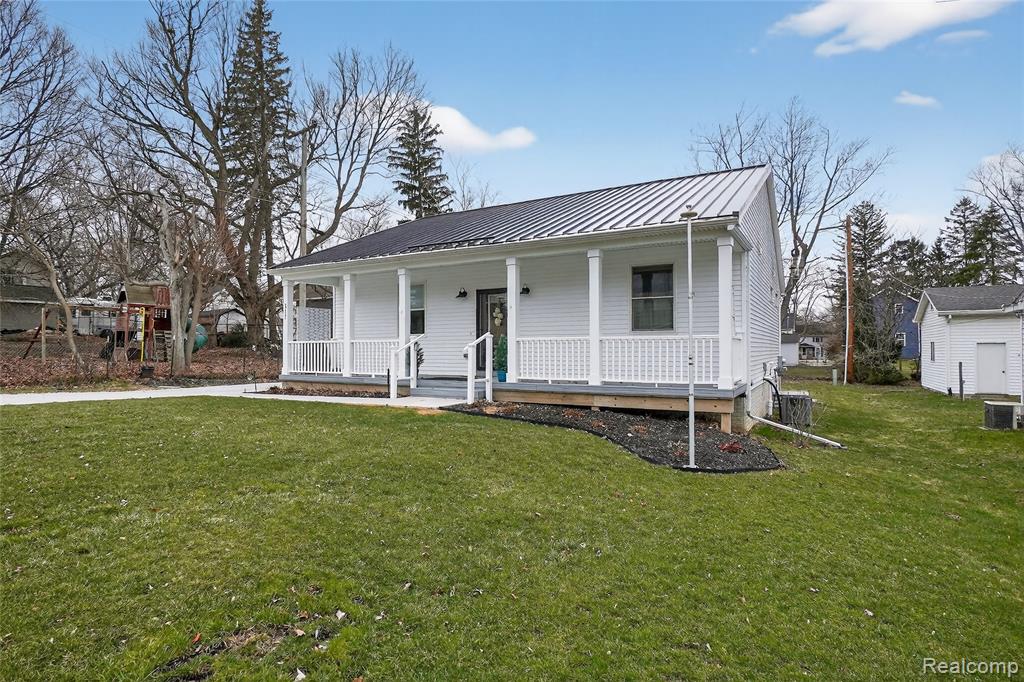 317 N Collins Street, Fowlerville, MI 48836 — Photo 34