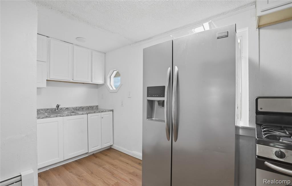 7268 Chalmers Avenue, Warren, MI 48091 — Photo 14