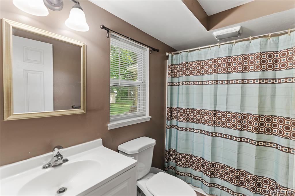 6411 Brookview Drive, Grand Blanc, MI 48439 — Photo 22