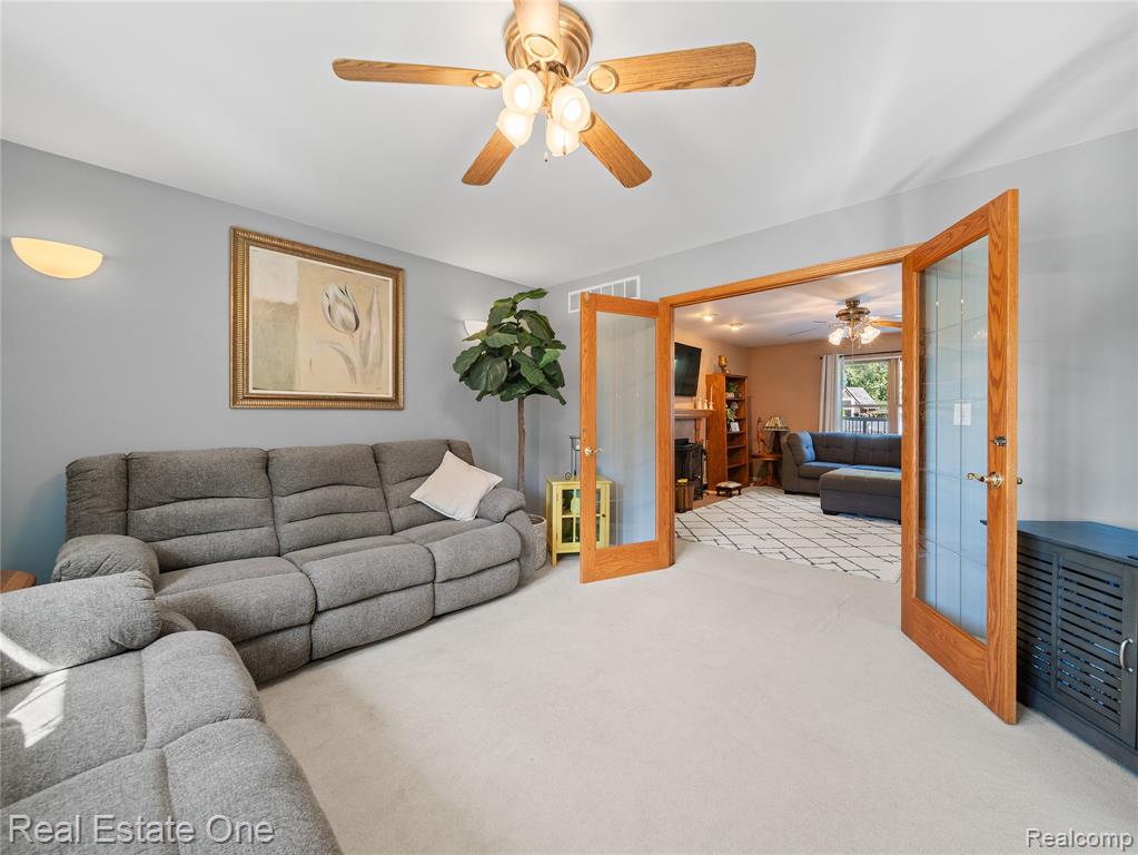 4445 Old Warner Court, Milford, MI 48380 — Photo 17