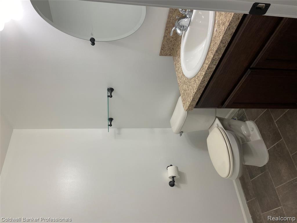 5284 Brookshire Drive, Almont, MI 48003 — Photo 11