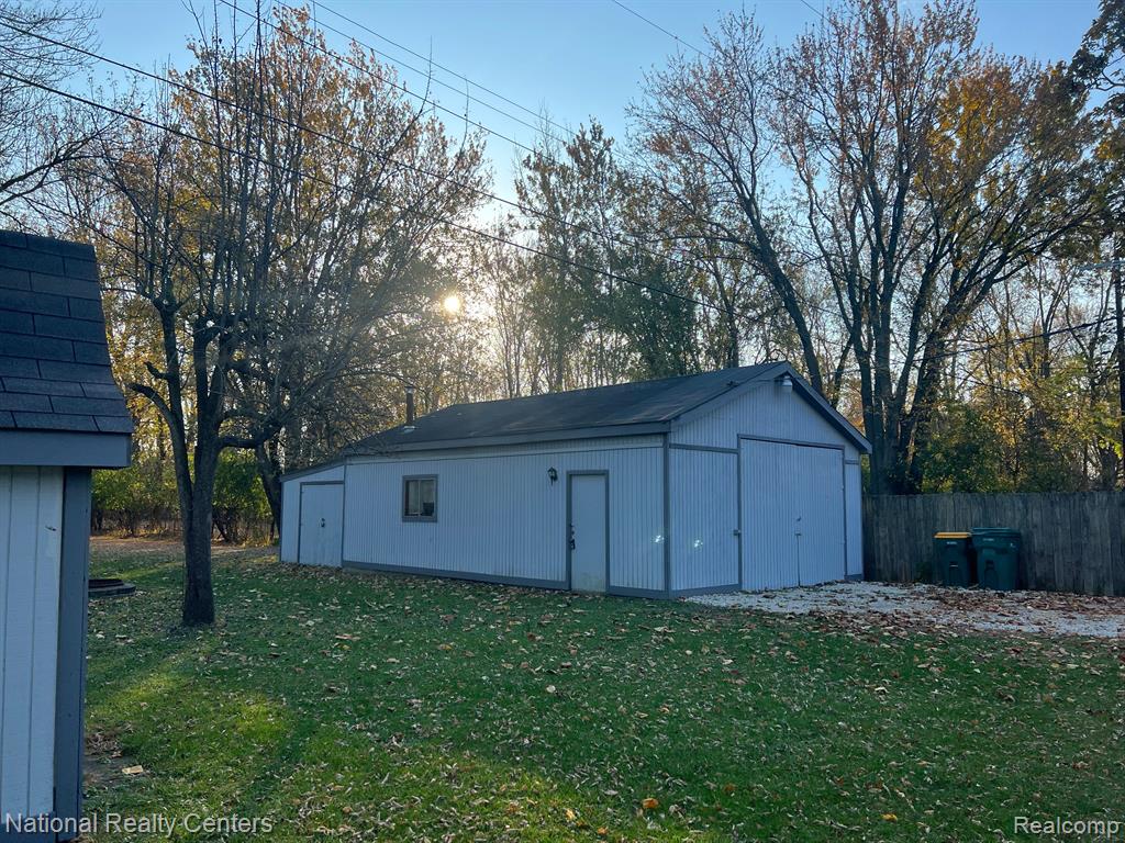 7683 BECK Road, Belleville, MI 48111 — Photo 13