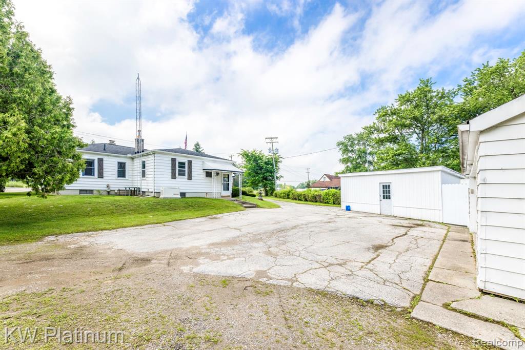 5930 Gratiot Avenue, St. Clair, MI 48079 — Photo 36