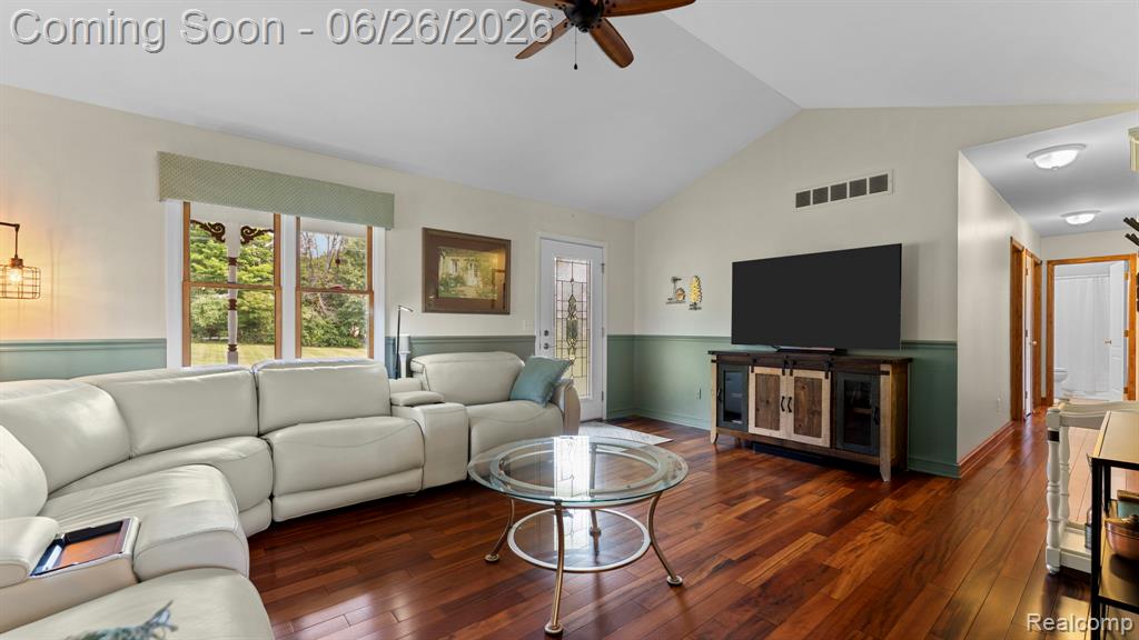 344 S Truhn Road, Fowlerville, MI 48836 — Photo 3