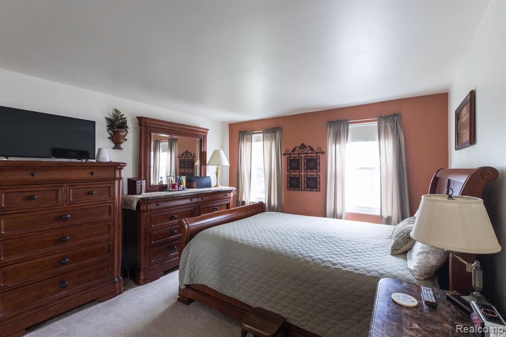 41769 ONAWAY Drive, Northville, MI 48167 — Photo 9