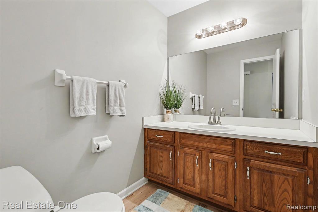 817 Woodridge Hills Drive, Brighton, MI, 48116