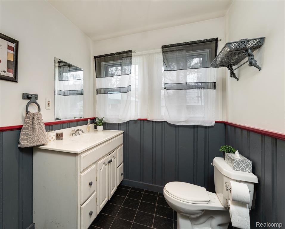 51 Mohawk Road, Pontiac, MI 48341 — Photo 28