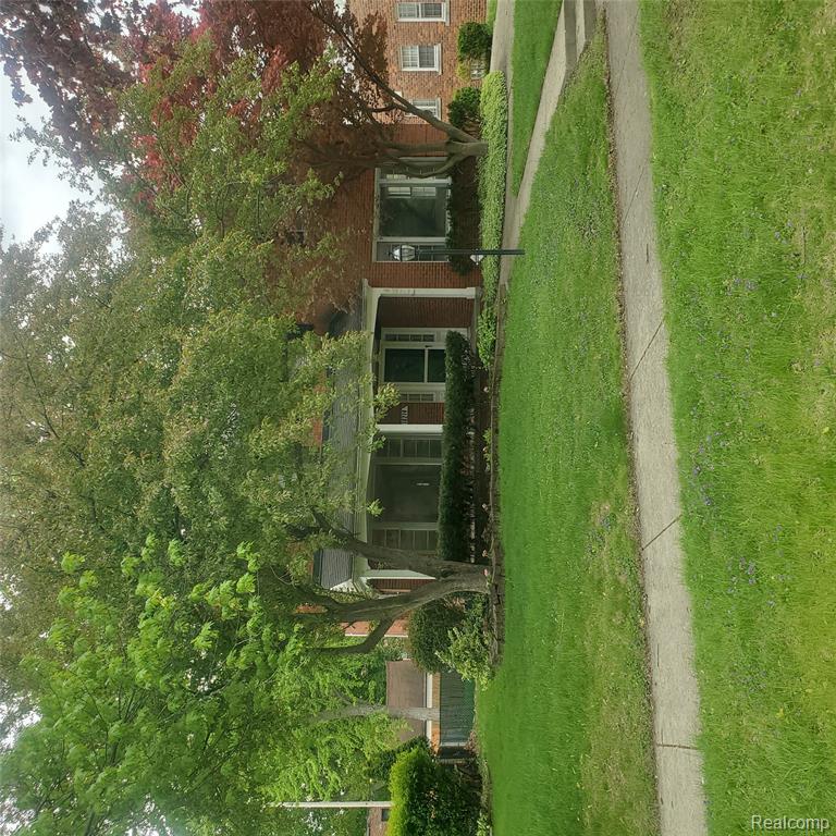 16214 Shaftsbury Avenue, Detroit, MI 48219 — Photo 3