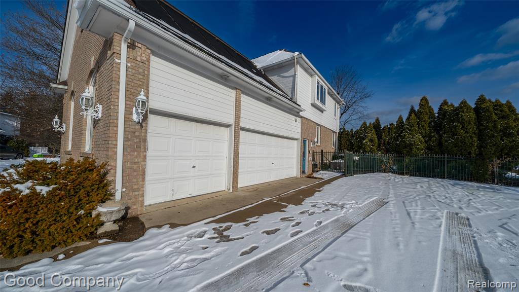 41714 Dukesbury Court, Novi, MI — Photo 36