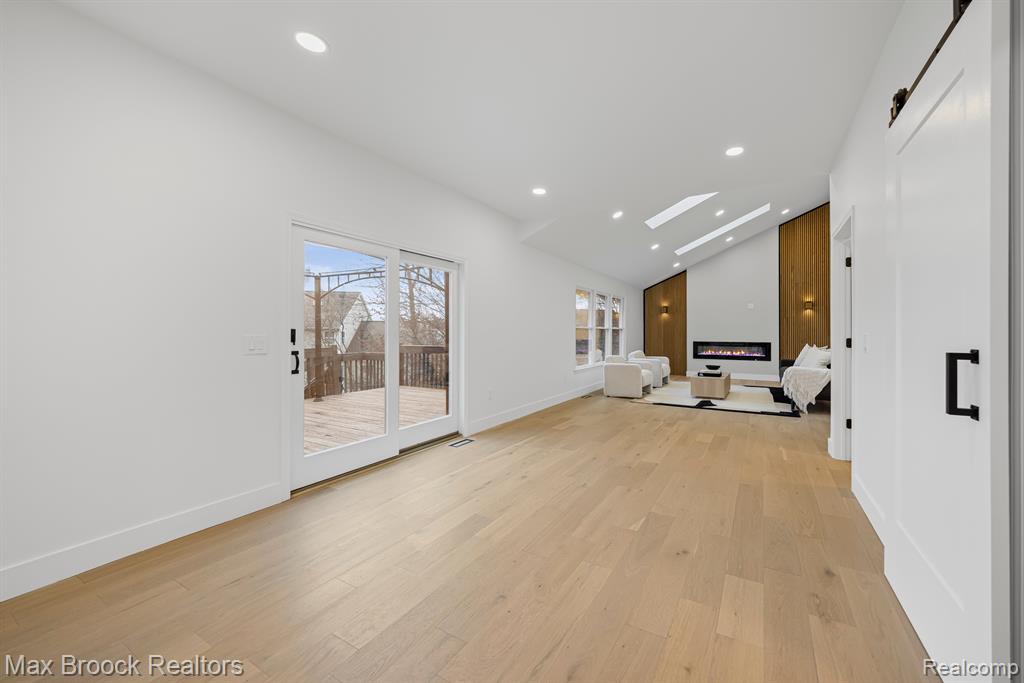 3592 GREAT FALLS Circle, Ann Arbor, MI 48108 — Photo 29
