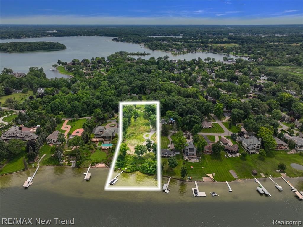 4796 DOW RIDGE Road, Orchard Lake Village, MI 48324 — Photo 10