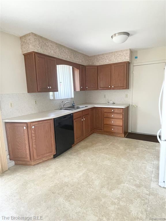 2267 Sandpiper Drive, Lapeer, MI 48446 — Photo 8