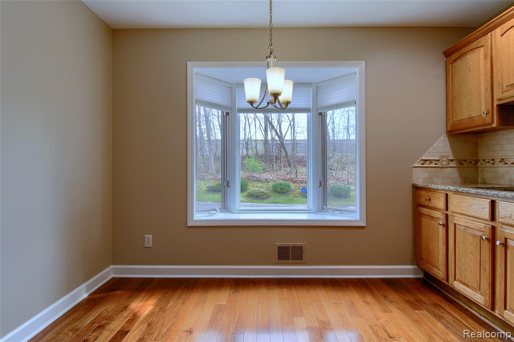 505 Willow Drive, 26, South Lyon, MI 48178 — Photo 11