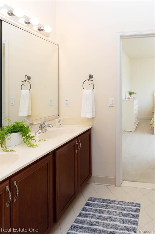 3755 S Century Oak Circle, Oakland, MI — Photo 35