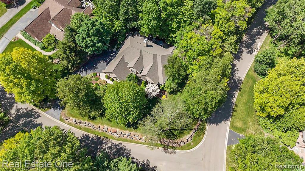 9832 Kingston Ridge, Clarkston, MI 48348 — Photo 56