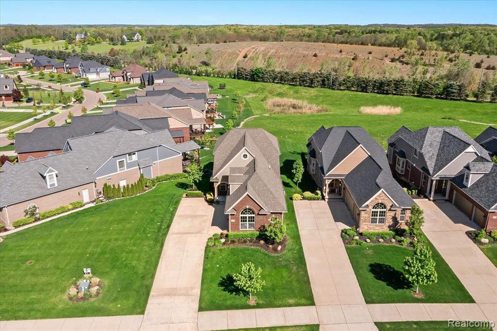 8350 STONEY CREEK Drive, South Lyon, MI 48178 — Photo 43