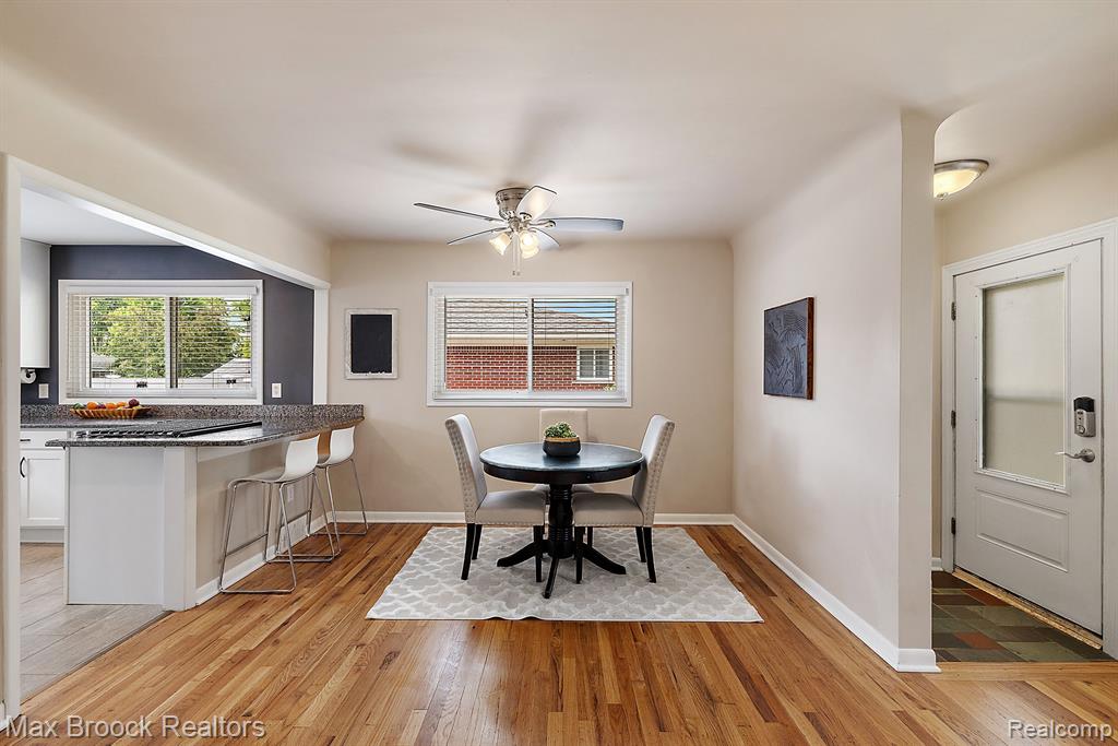 9060 HEADLEY Drive, Sterling Heights, MI 48314 — Photo 15