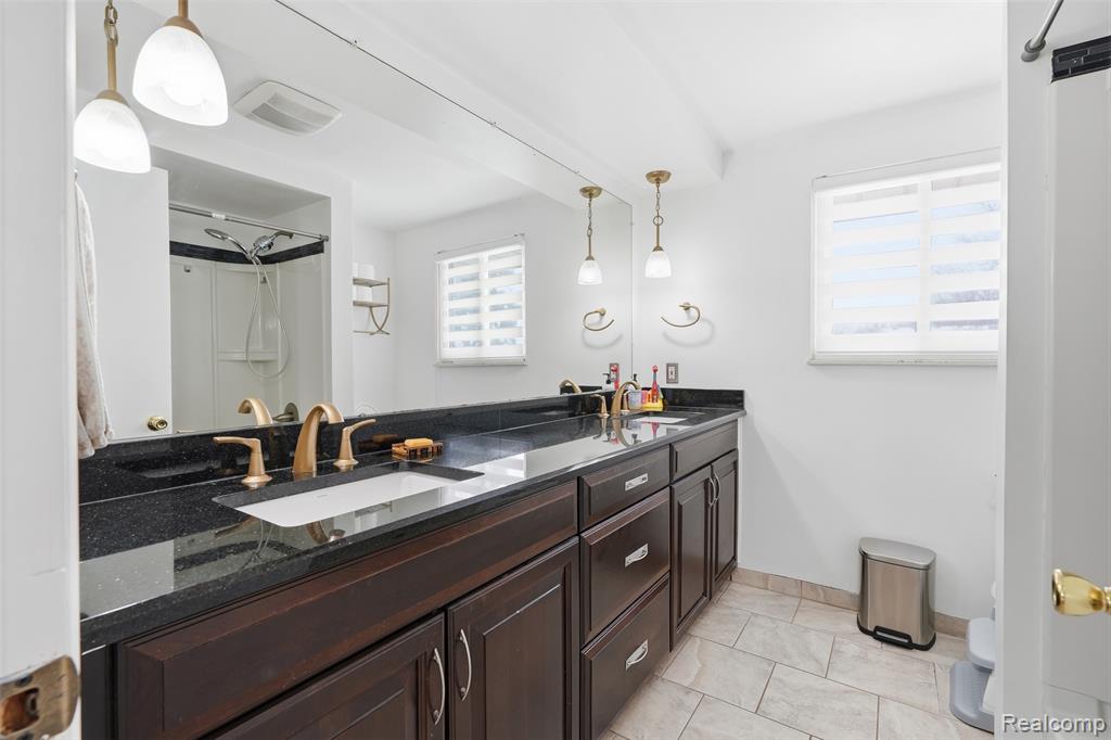 39563 Cadborough Drive, Clinton Twp, MI 48038 — Photo 17