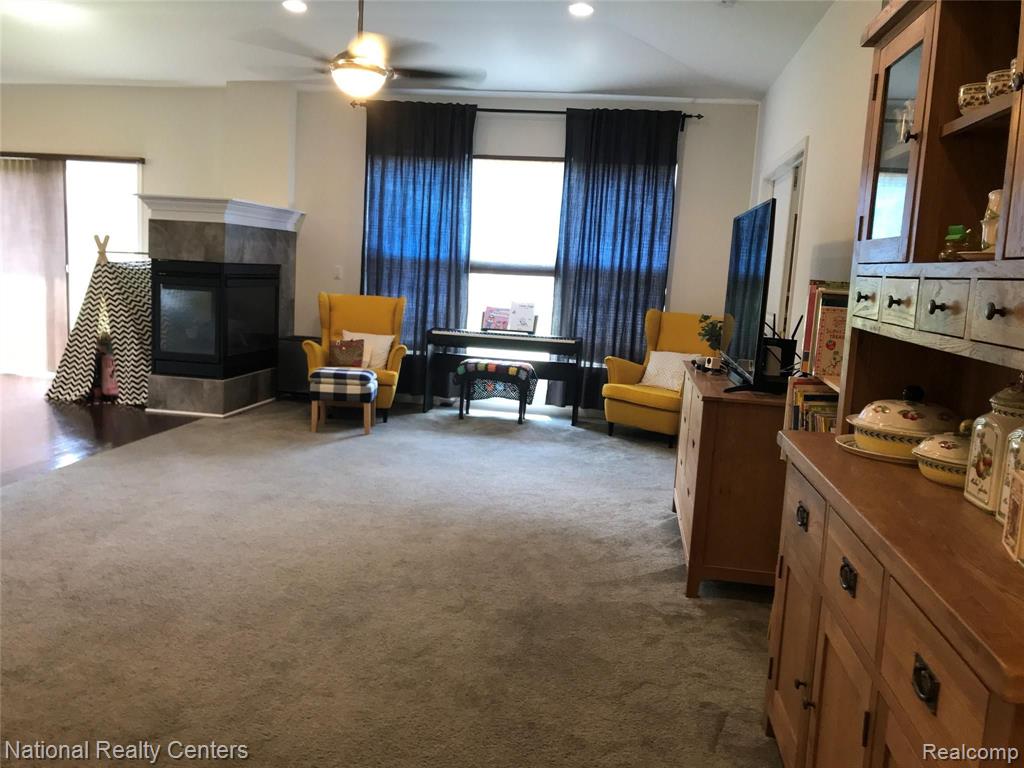 51271 UPLAND VIEW Street, Canton, MI 48188 — Photo 9