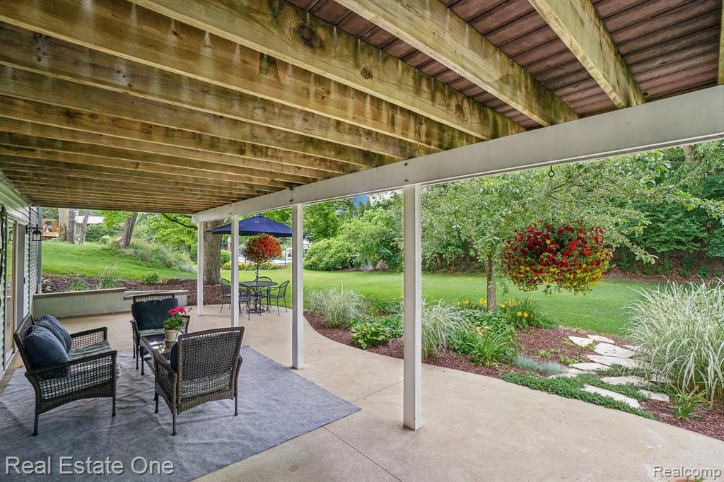 11175 SAND CRANE Way, South Lyon, MI 48178 — Photo 42