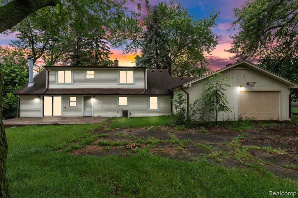750 W Square Lake Road, Troy, MI 48098 — Photo 2