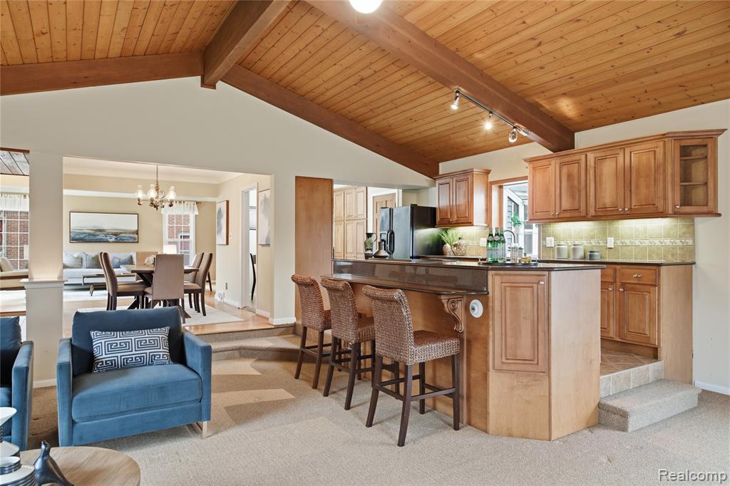10404 Hart Avenue, Huntington Woods, MI — Photo 13