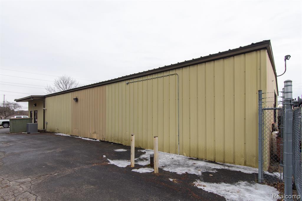 8175 BIG LAKE Road, Clarkston, MI — Photo 28